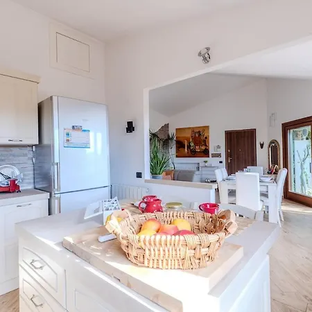 Δωμάτια σε οικογενειακή κατοικία Matu House - Centric In Olbia-
