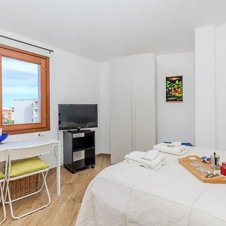 Matu House - Centric In Olbia- Δωμάτια σε οικογενειακή κατοικία Όλμπια